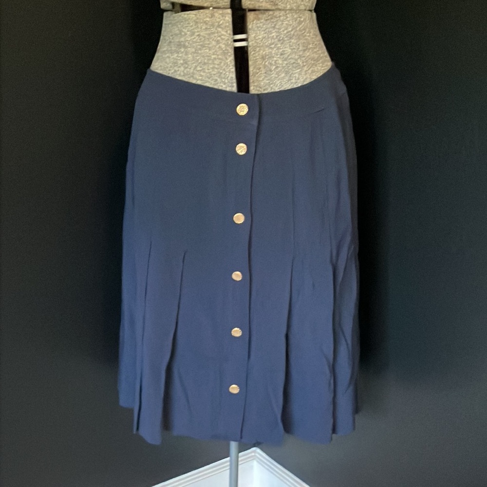 Vintage Carlisle Black/Navy Pleated Skirt with Gold Buttons size 12